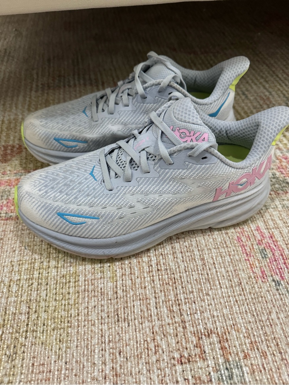 Hoka- Clifton 9
